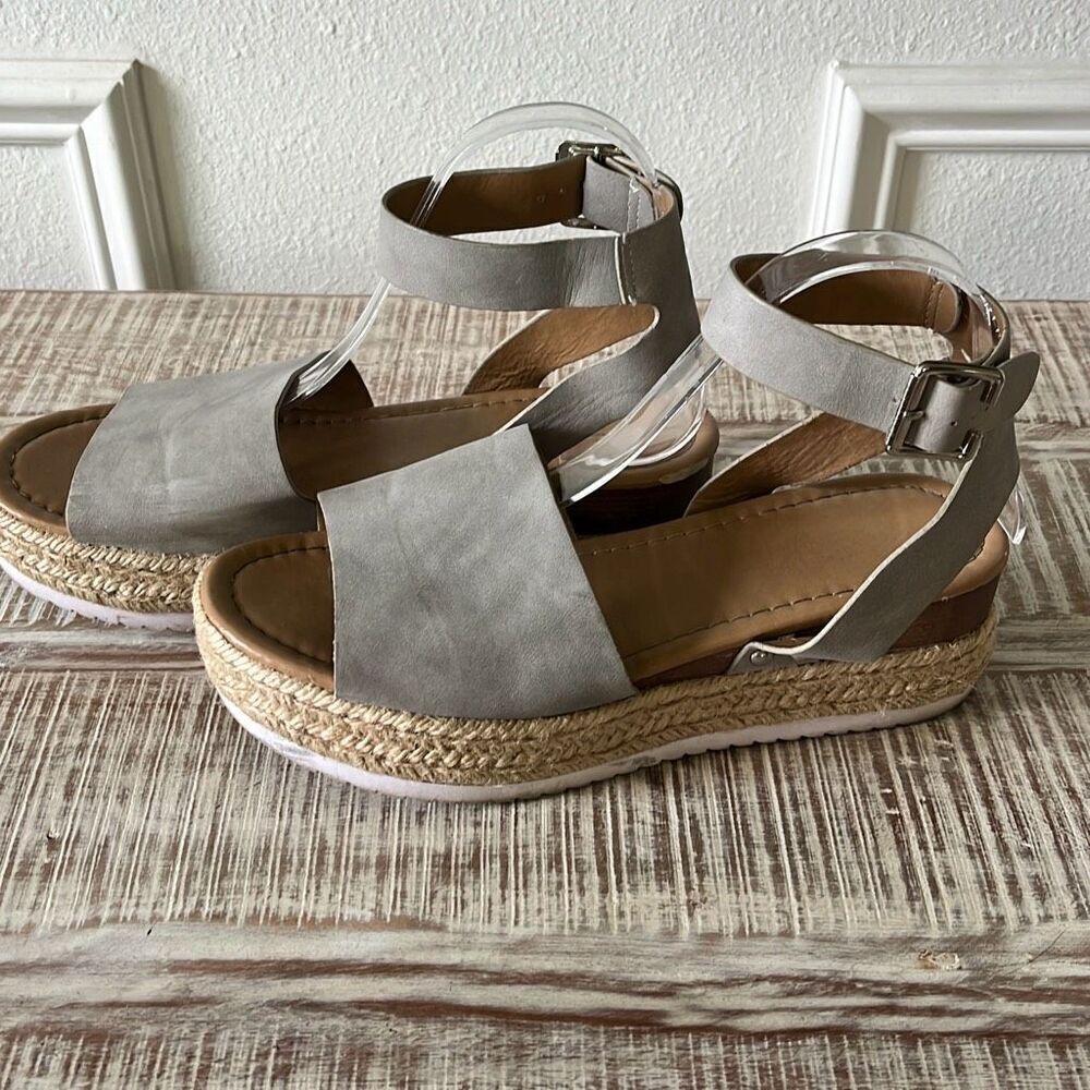 Forever 21 Women’s Espadrilles